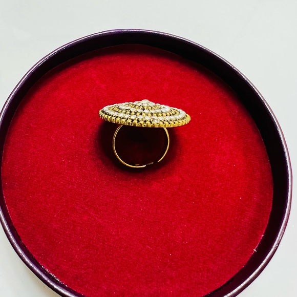 Ring - Picture 2 of 3